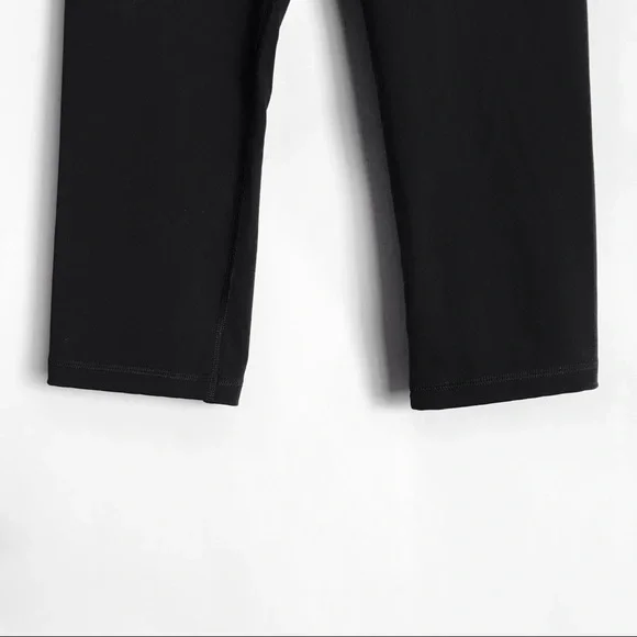 KNOCKOUT BY VICTORIA’S SECRET Black Crop Leggings - Picture 5 of 11